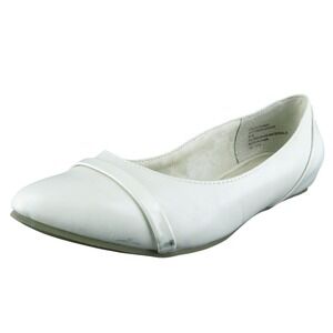 Cliffs by White Mountain Playdate Women Flat Shoe Beige Synthetic Slip On Sz 8.5